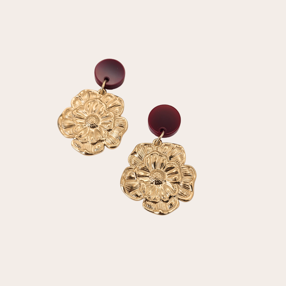 Bloem oorbellen – goud & bordeaux (niet in zilver)