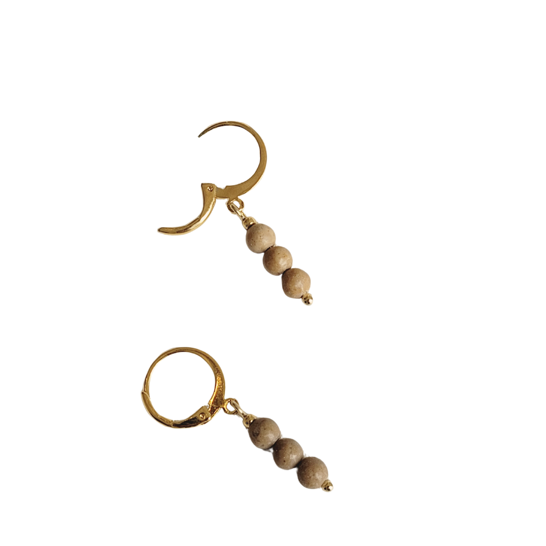 Oorringen huggie | goud en zilver | natuursteen kralen