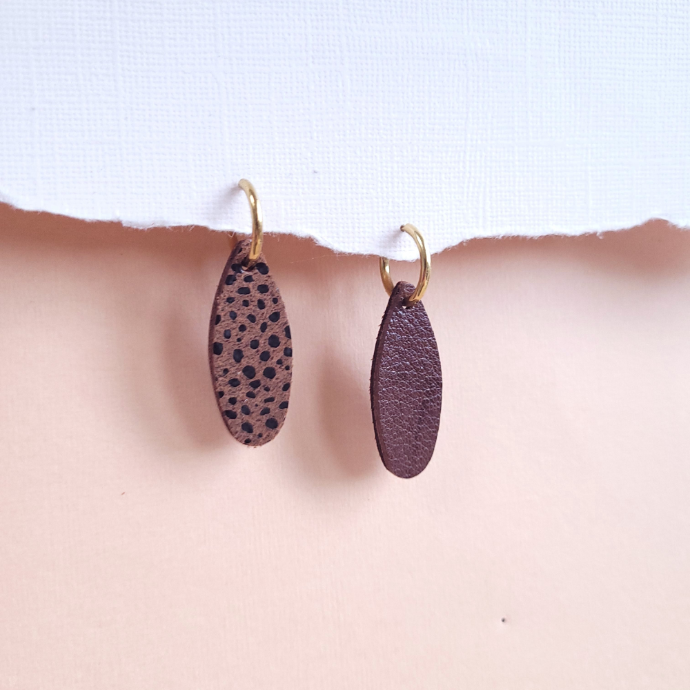 Leren smalle druppelvorm bedels – dubbelzijdige restleer bedels passend op basic oorbellen