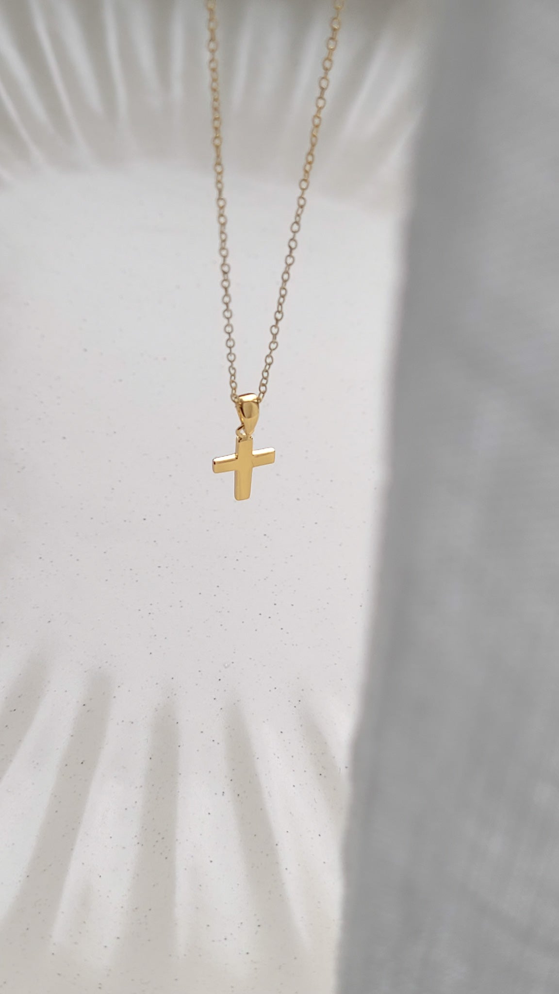 Ketting met kruisje | goud