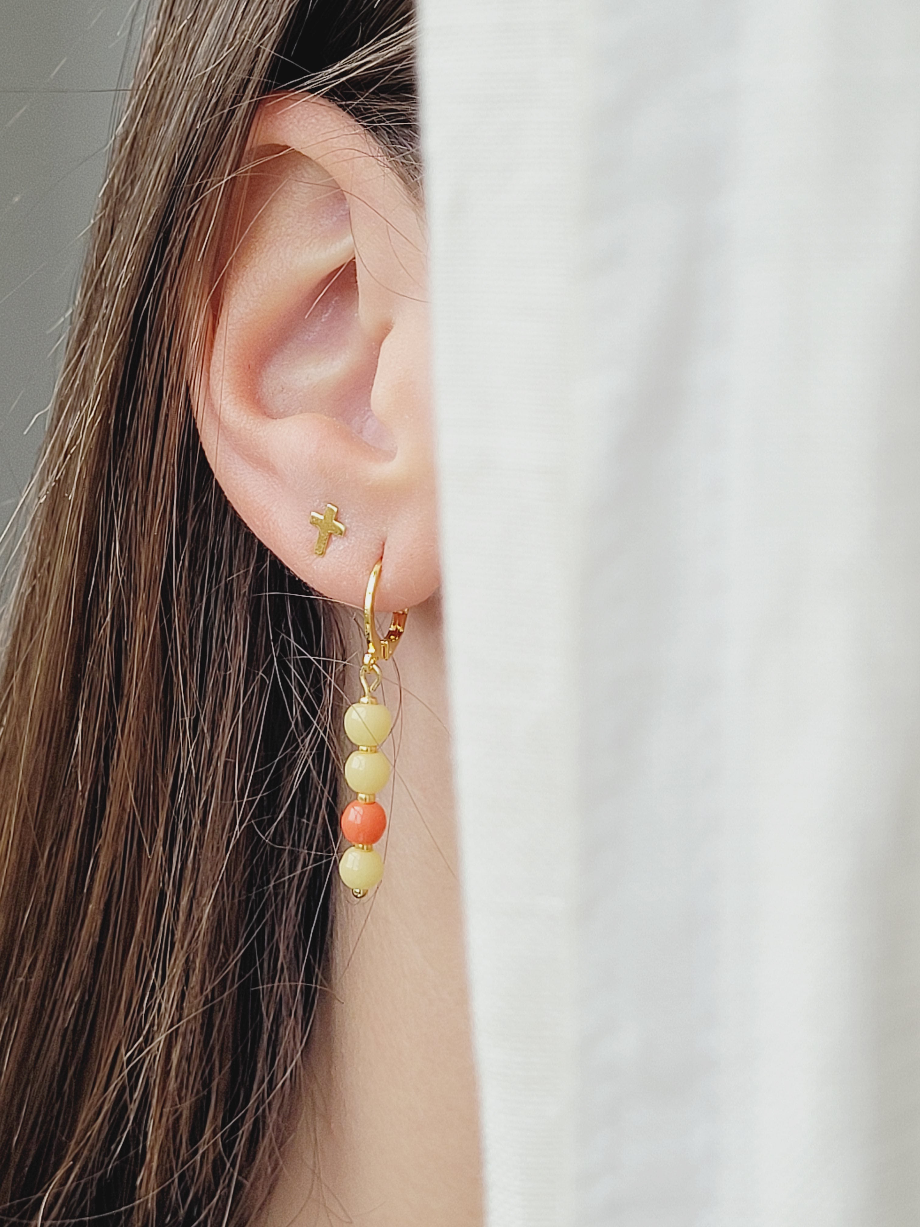 Oorringen huggie | goud en zilver | Lieke