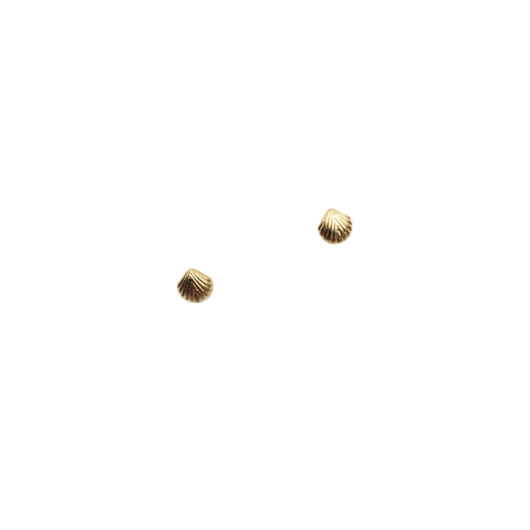 Kleine oorstekers tweede gaatje schelpje – goud stainless steel